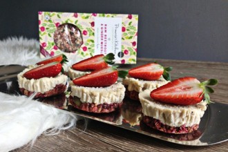 Mini Berry & Beetroot Cheesecakes Thrive Health & Nutrition Magazine