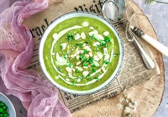 Fresh Summer Pea and Leek Soup - thrive magazine