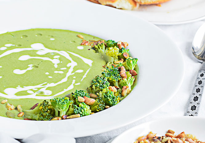 broccoli soup - thrive magazine